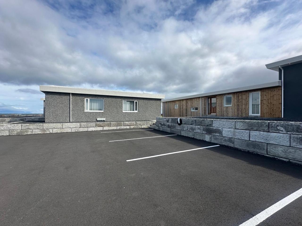 Bay View Apartments Gardur Экстерьер фото